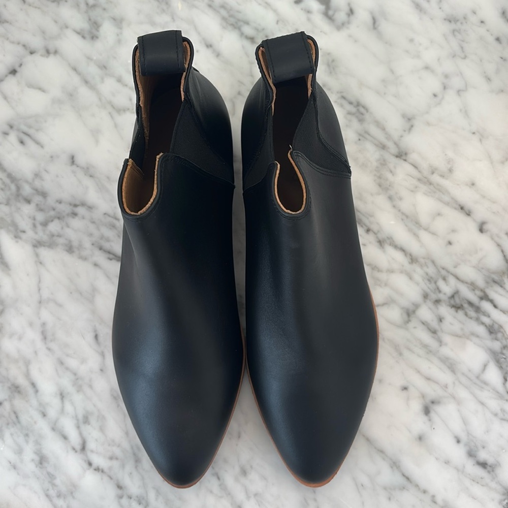 Women's Nisolo Eva Everyday Chelsea Boots in Black, Size 7.5-NWOB!